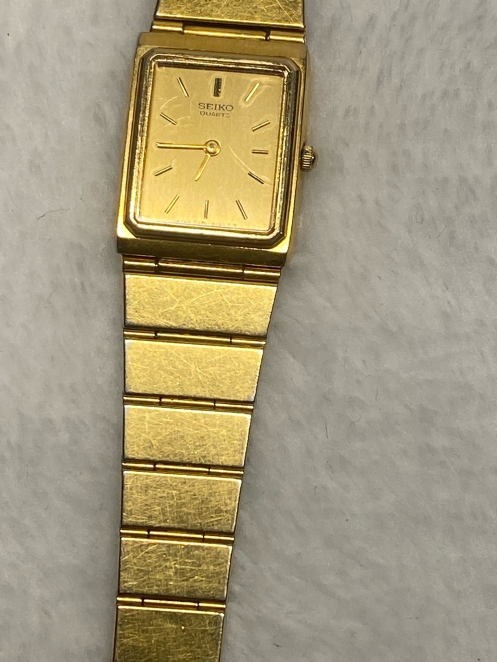 Vintage Seiko Gold Tone Tank Ladies Watch Working Condition
